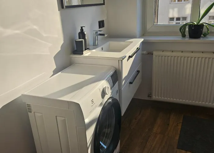 Apartment Portowa 11 *